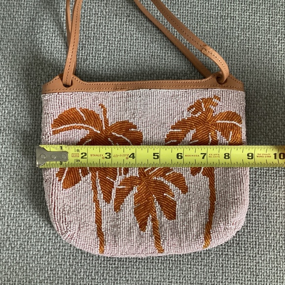 Tommy Bahama small beaded handbag - Picture 5 of 6